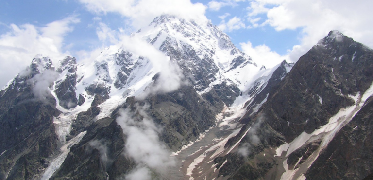 How Altitude Affects the Body and Why It’s Important to Ascend Slowly